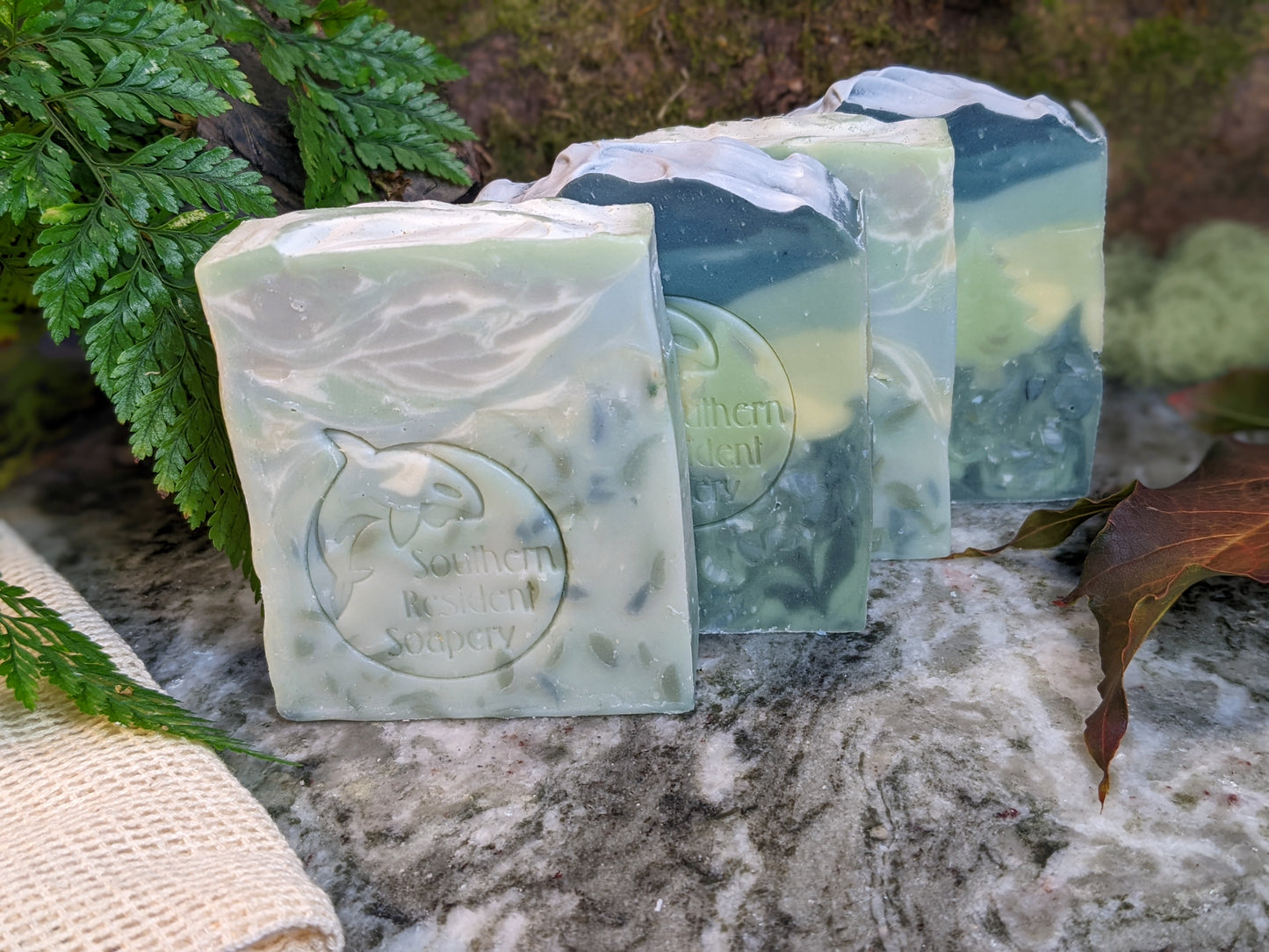 Evergreen Bar - Handcrafted Botanical Soap | Shea Butter & Hemp Oil | Deep Wet Woodsy Scent