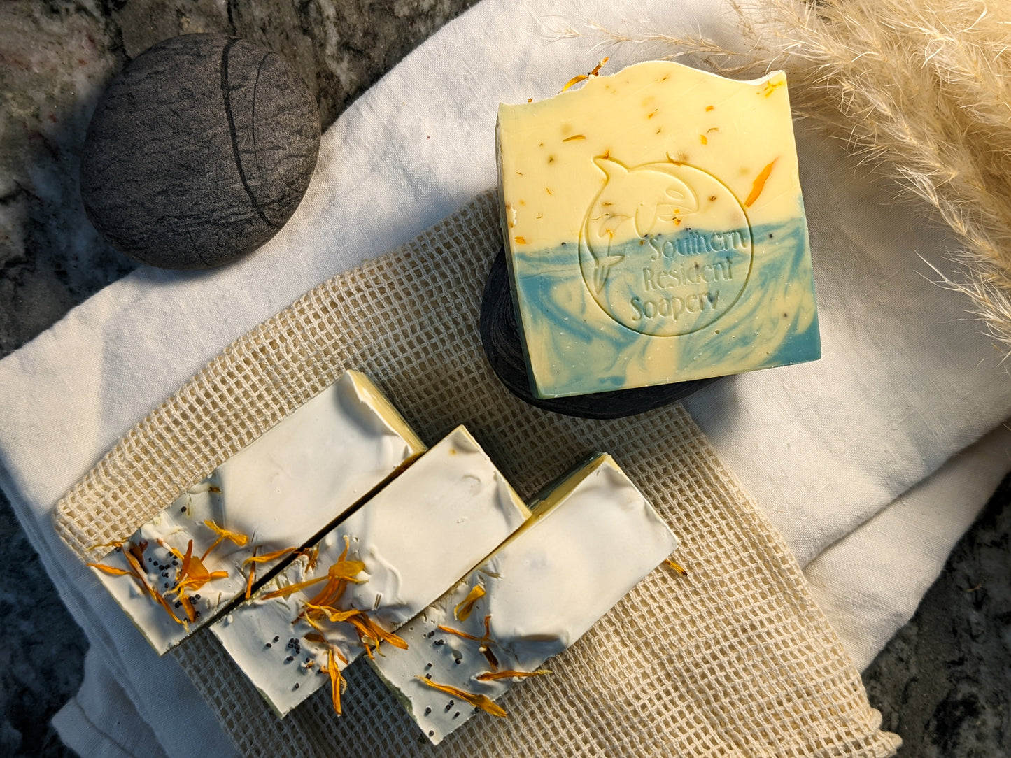 Calendula, Poppy & Clay Bar Soap | Moisturizing Hemp & Shea Butter | Soft Floral & Crisp Scent